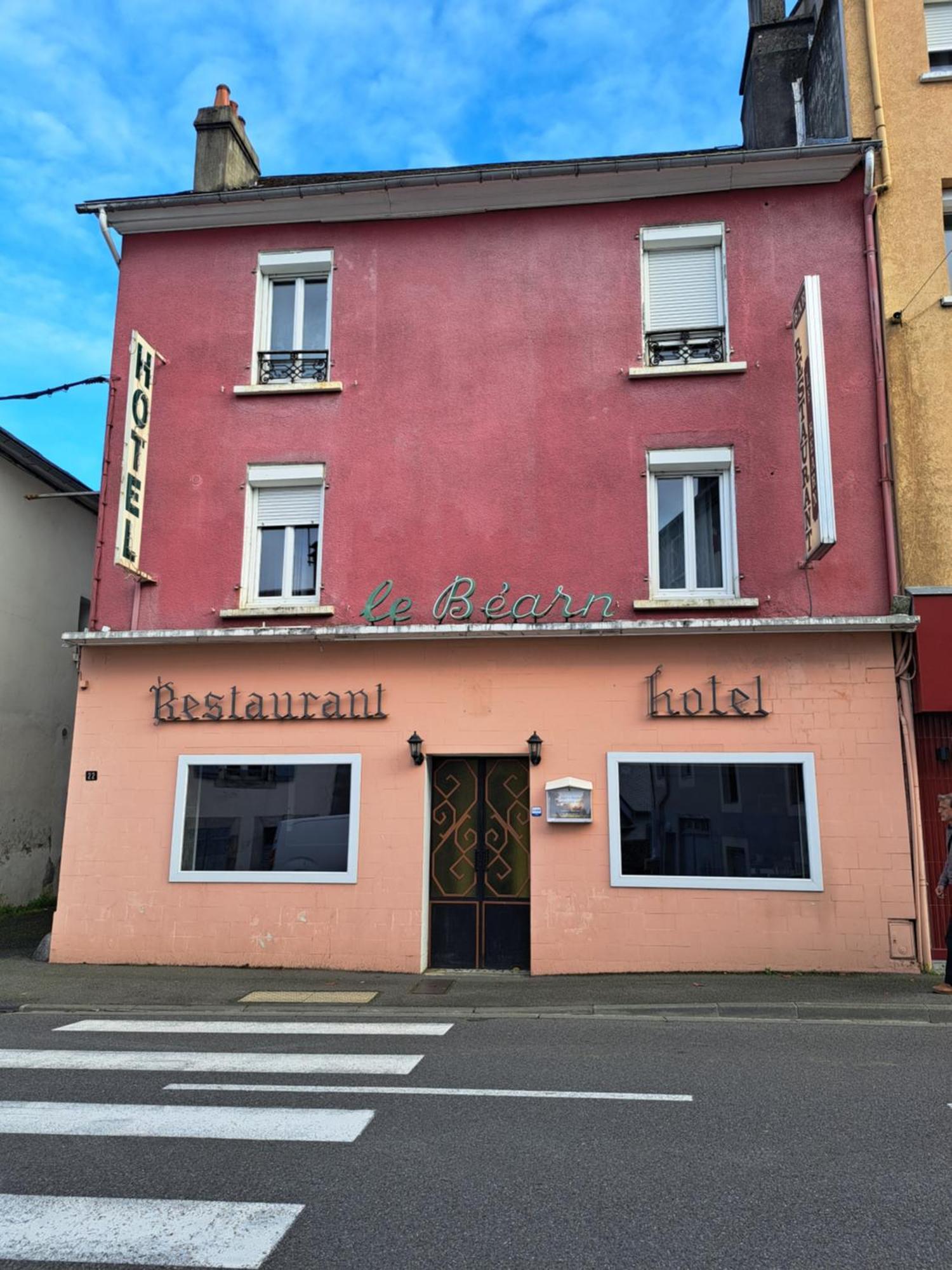 Hotel Le Bearn Bagneres-de-Bigorre Luaran gambar
